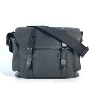 Louis Vuitton Noir Leather Shoulder Bag | AlmaBagz