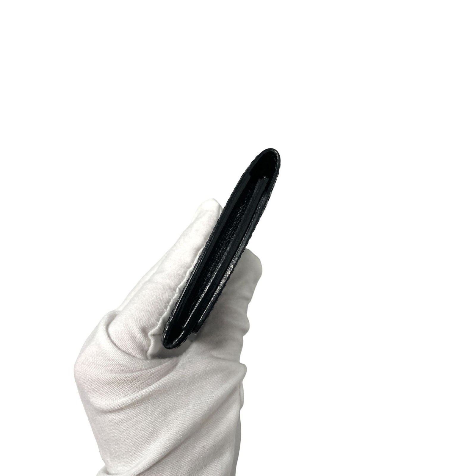 LOUIS VUITTON Louis Vuitton Epi Leather Card Case - Black | AlmaBagz