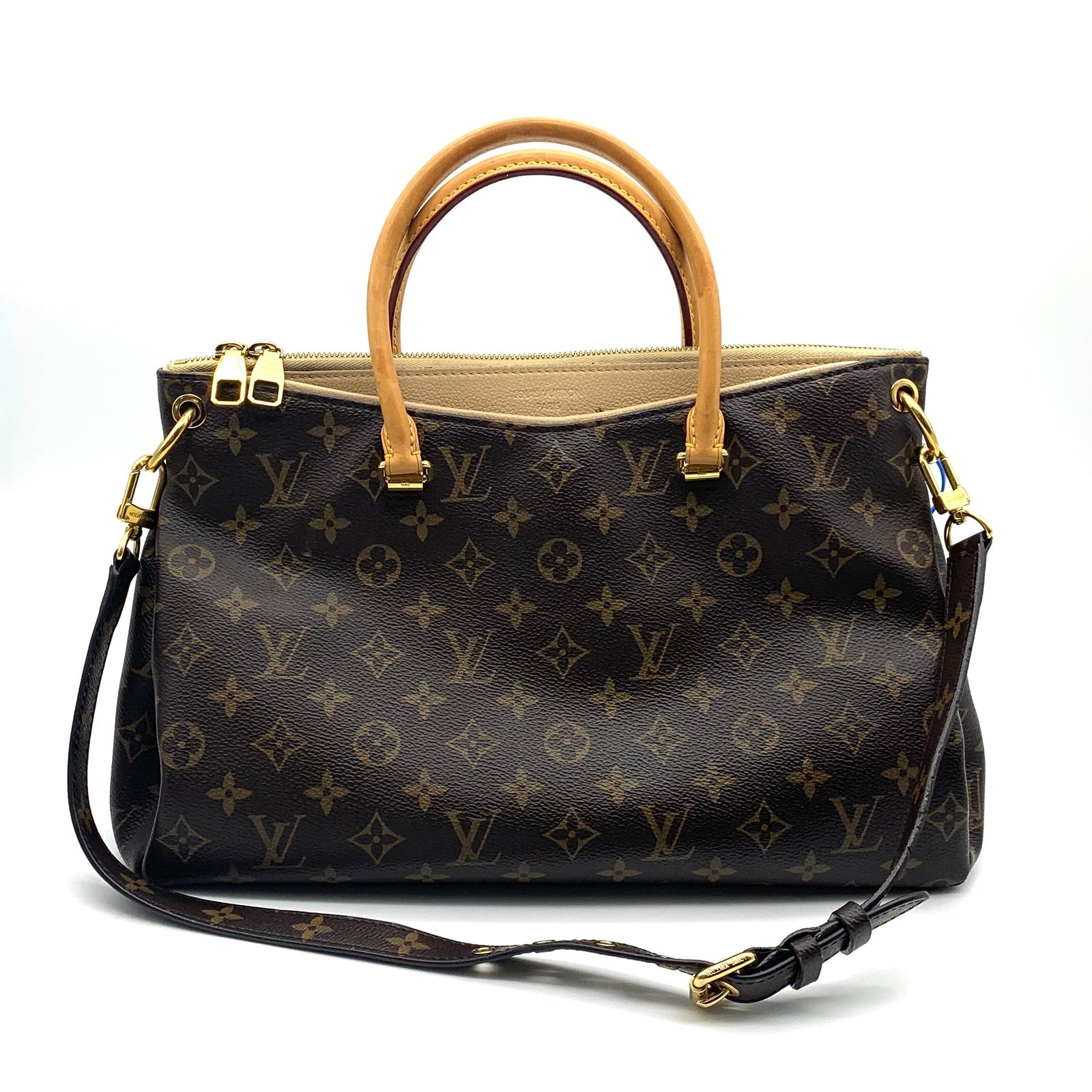 Handbag Luxury Designer By Louis Vuitton Size: Medium | AlmaBagz