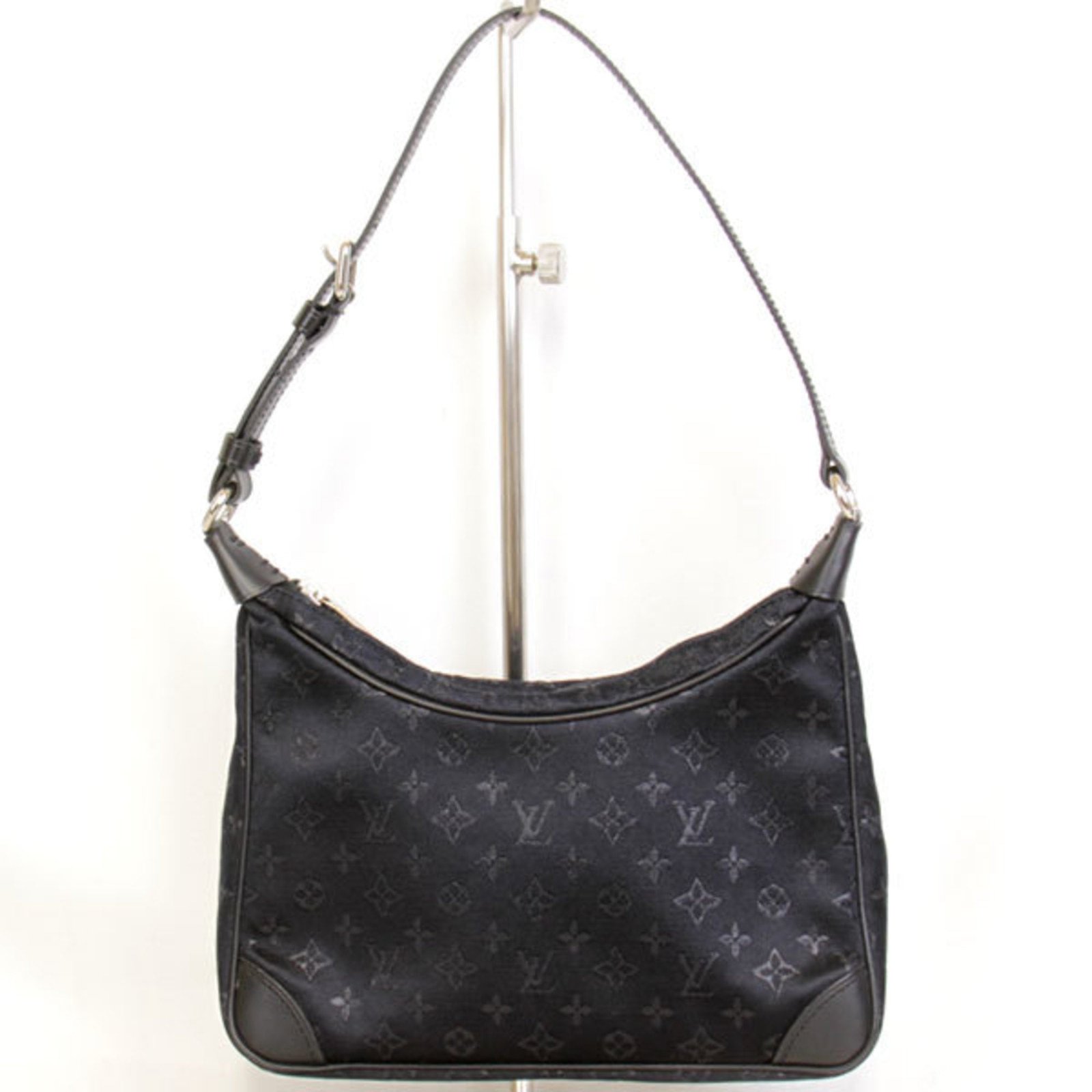 Louis Vuitton Monogram Satin Handbag | AlmaBagz