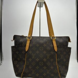 Louis Vuitton 2009 Totally PM Tote Bag YVEAE709 | AlmaBagz