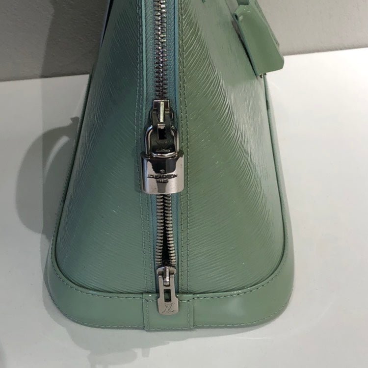 Louis Vuitton Alma EPI Handbag,Green | AlmaBagz