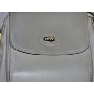 Gucci Vintage White With Bold Gold Accents Leather Shoulder Bag | AlmaBagz