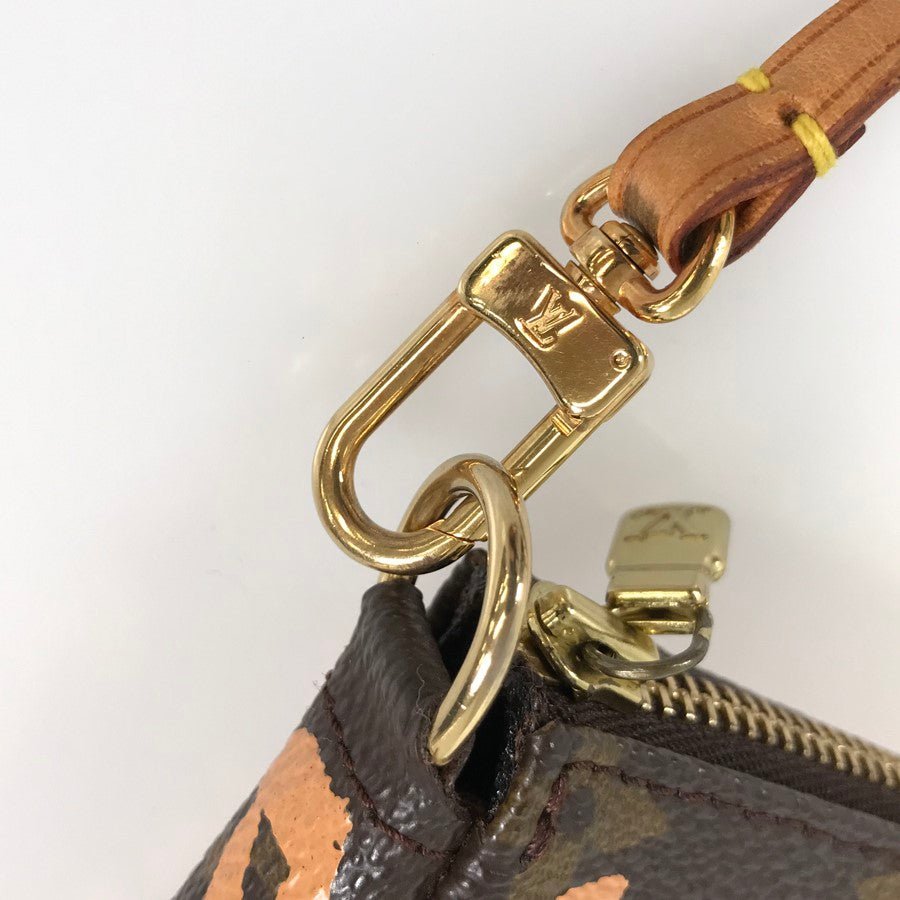 LOUIS VUITTON Pouch | AlmaBagz - Image 11