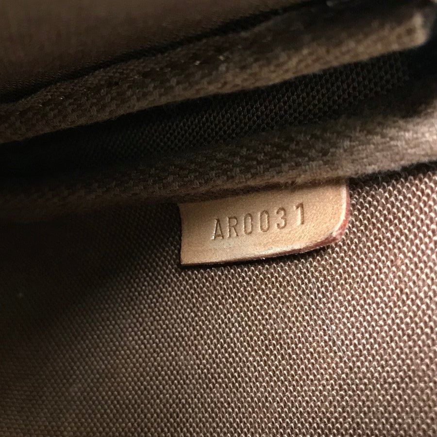 LOUIS VUITTON Pouch | AlmaBagz - Image 14