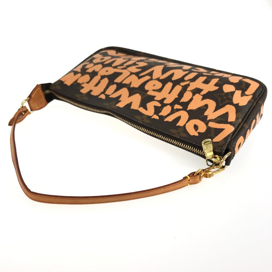 LOUIS VUITTON Pouch | AlmaBagz - Image 8