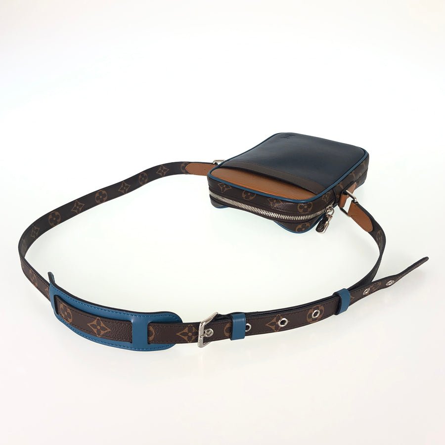 LOUIS VUITTON Shoulder Bag | AlmaBagz - Image 10