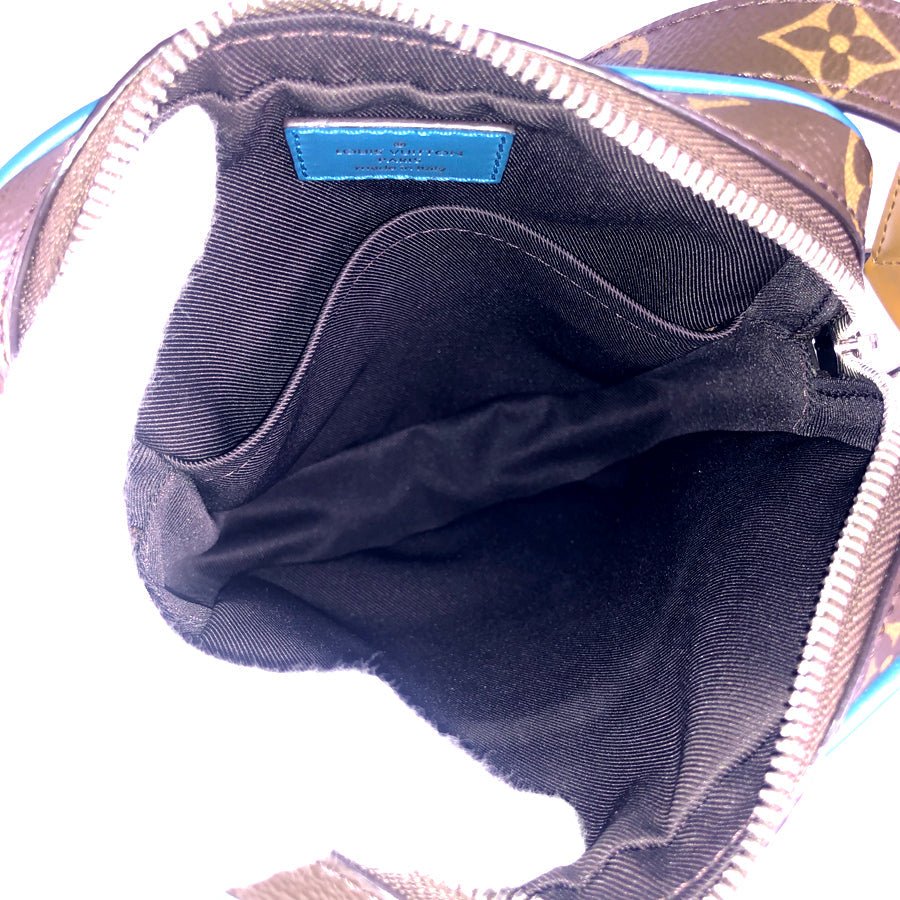 LOUIS VUITTON Shoulder Bag | AlmaBagz - Image 14