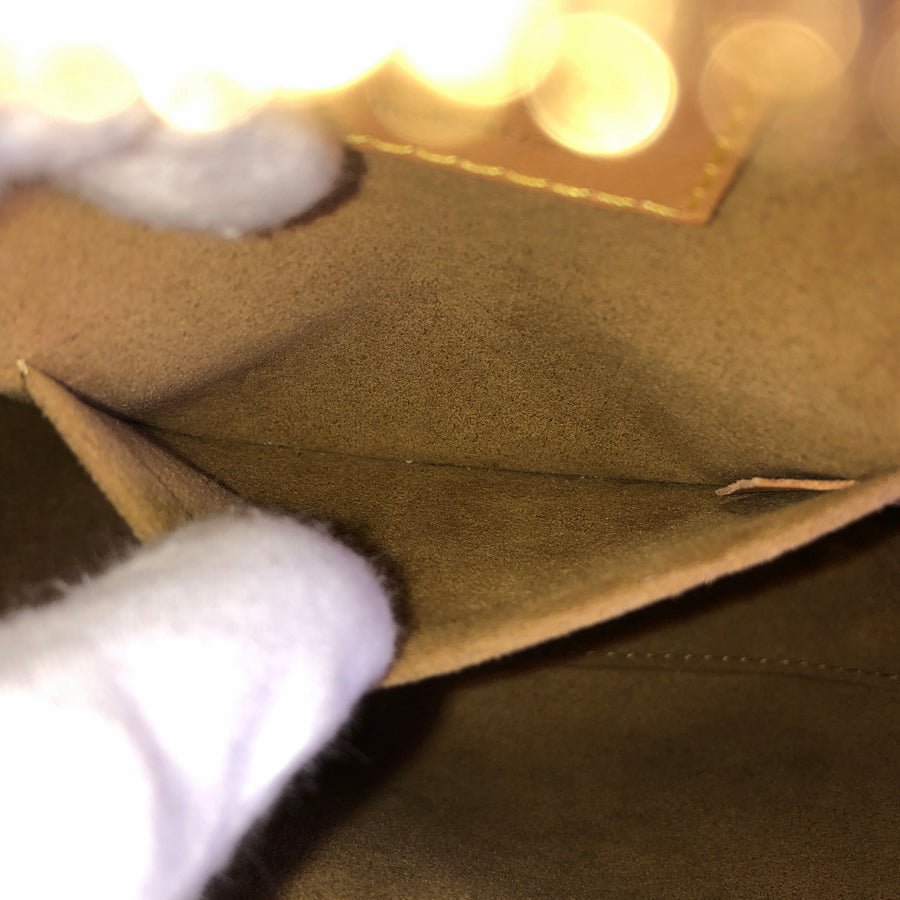 LOUIS VUITTON Shoulder Shoulder Bag | AlmaBagz - Image 15