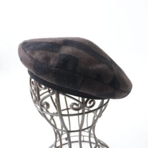 HERMES beret Main: 100% camel, Lining: 100% acetate Brown x black Women Used | AlmaBagz