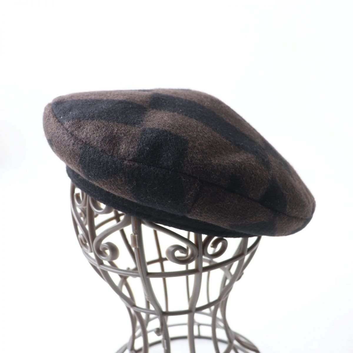HERMES beret Main: 100% camel, Lining: 100% acetate Brown x black Women Used | AlmaBagz