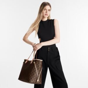 LOUIS VUITTON 2022 Neverfull GM Monogram Tote Bag In Beige | AlmaBagz