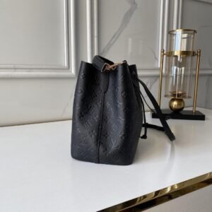 Louis Vuitton NeoNoe MM Bag | AlmaBagz