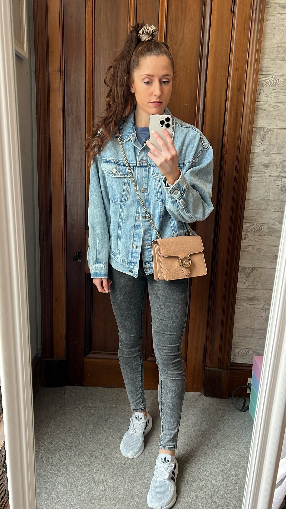 Gucci Interlocking GG Beige Small Shoulder Bag | AlmaBagz