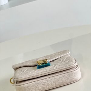 Louis Vuitton Micro Metis Bag | AlmaBagz