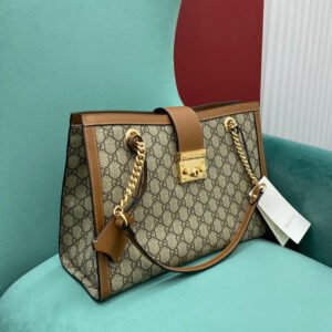 Gucci Padlock GG Medium Shoulder Bag | AlmaBagz