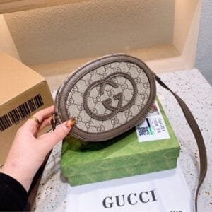 Gucci crossbody /shoulder handbag | AlmaBagz