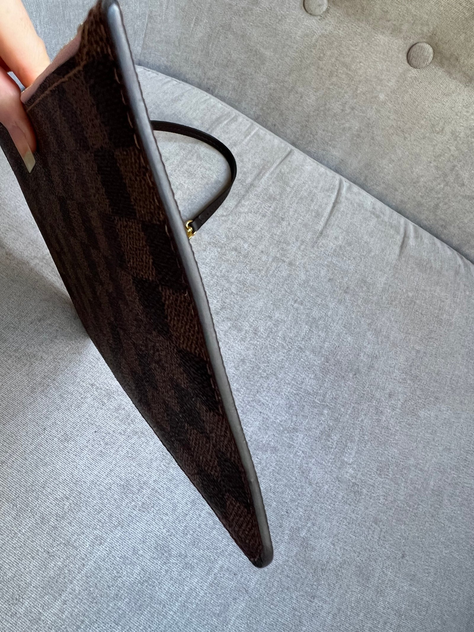 Louis Vuitton Pouch (from Neverfull MM) in Damier Ebene | AlmaBagz - Image 10