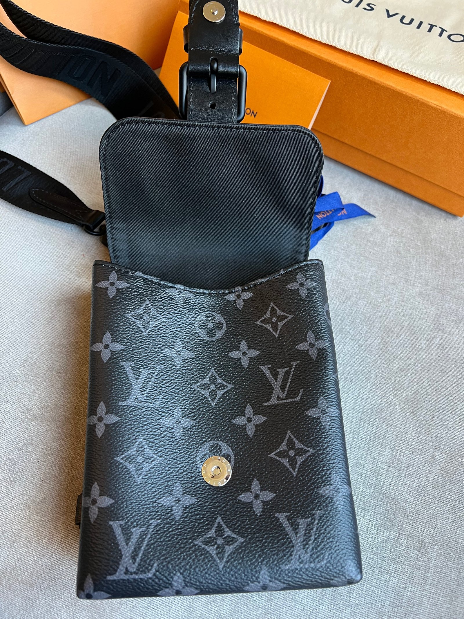 Louis Vuitton Saumur Sling Bag Monogram Eclipse (RRP £1510) | AlmaBagz - Image 24