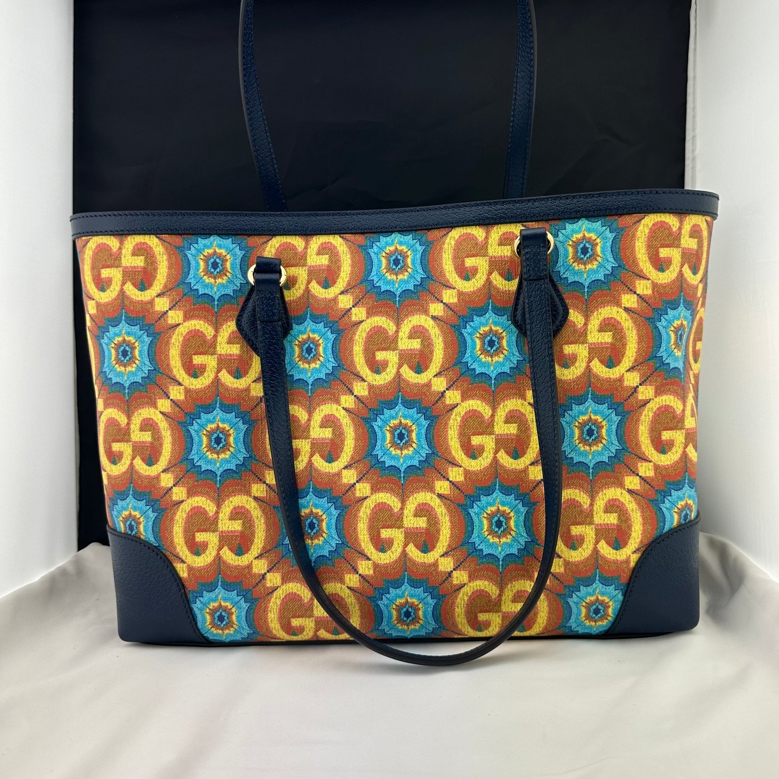 Gucci 100 Ophidia Medium Tote Bag | AlmaBagz - Image 9