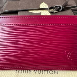 Louis Vuitton Card Holder Fuchsia Epi (RRP £205) | AlmaBagz