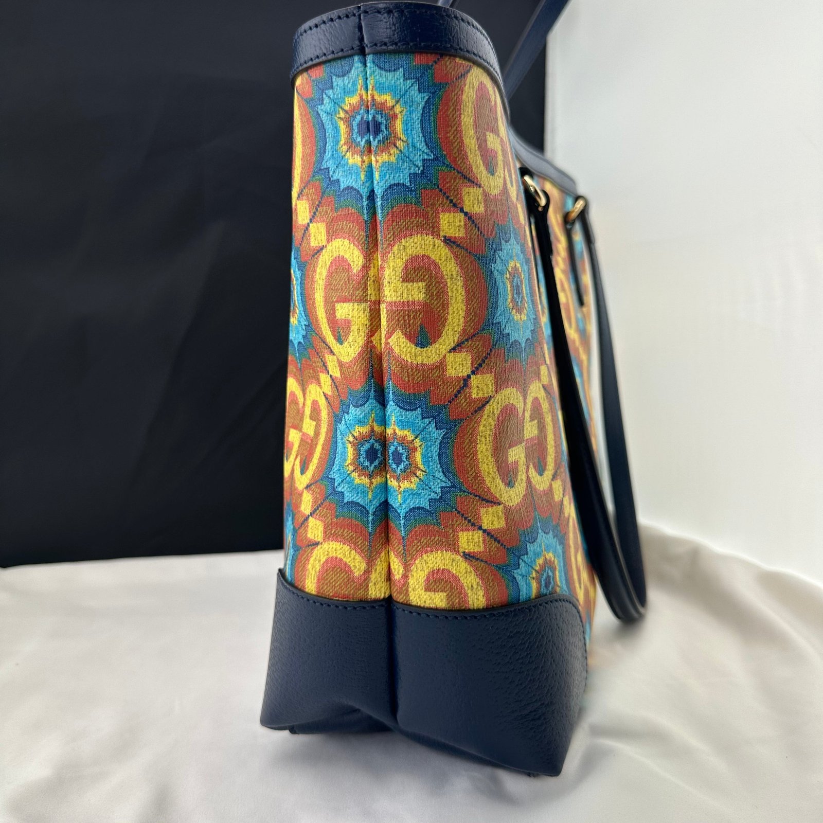 Gucci 100 Ophidia Medium Tote Bag | AlmaBagz - Image 7