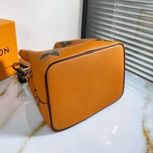Louis Vuitton NeoNoe Craffty MM Bag | AlmaBagz