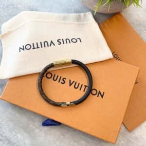 LOUIS VUITTON 2019 Monogram Daily Confidential Bracelet In Black Size 17 | AlmaBagz