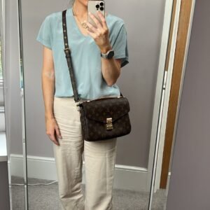 Louis Vuitton Pochette Metis Monogram (RRP £1,830) | AlmaBagz