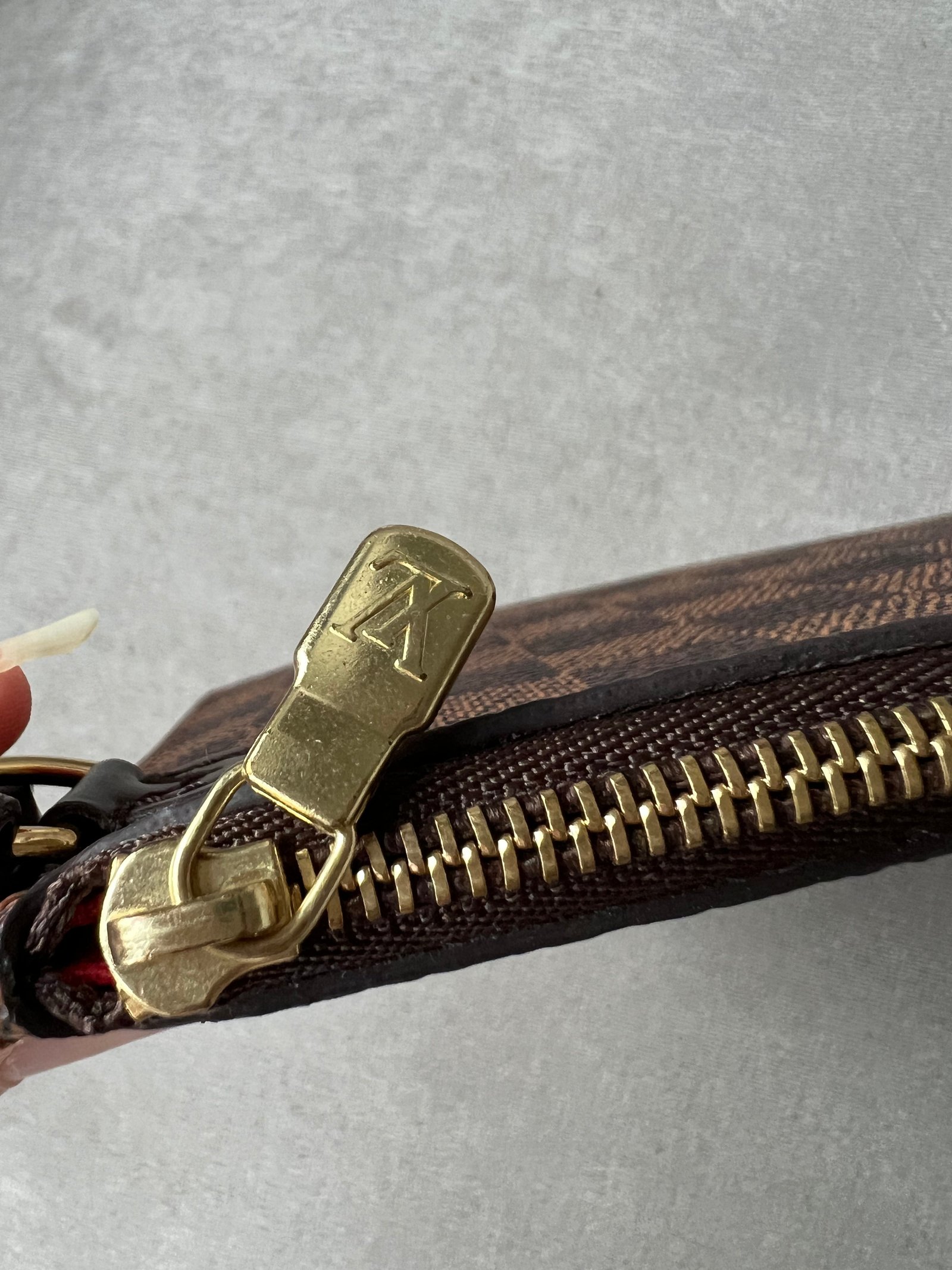 Louis Vuitton Pouch (from Neverfull) in Damier Ebene | AlmaBagz - Image 15