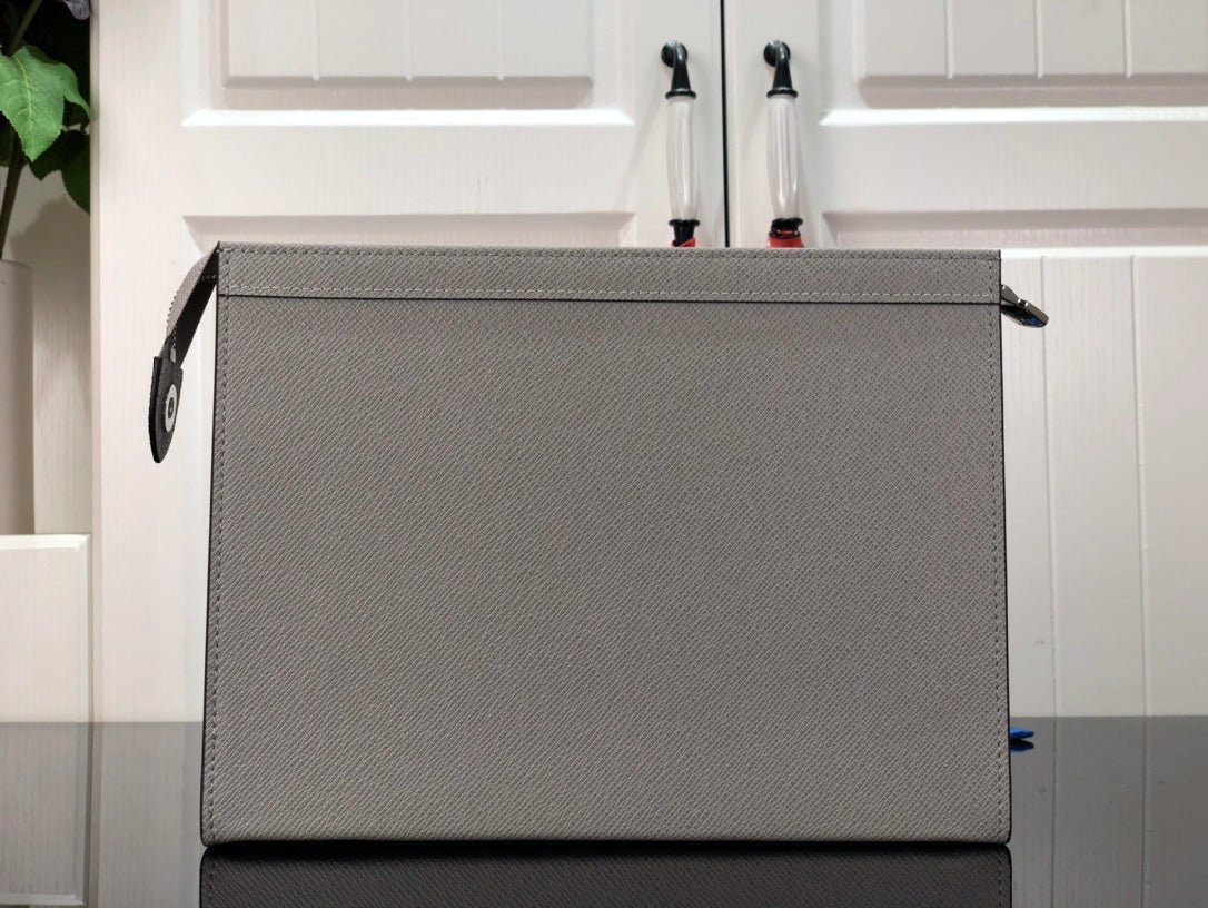 Louis Vuitton Pochette Voyage MM | AlmaBagz - Image 2