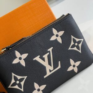 Louis Vuitton Double Zip Pochette Bag | AlmaBagz