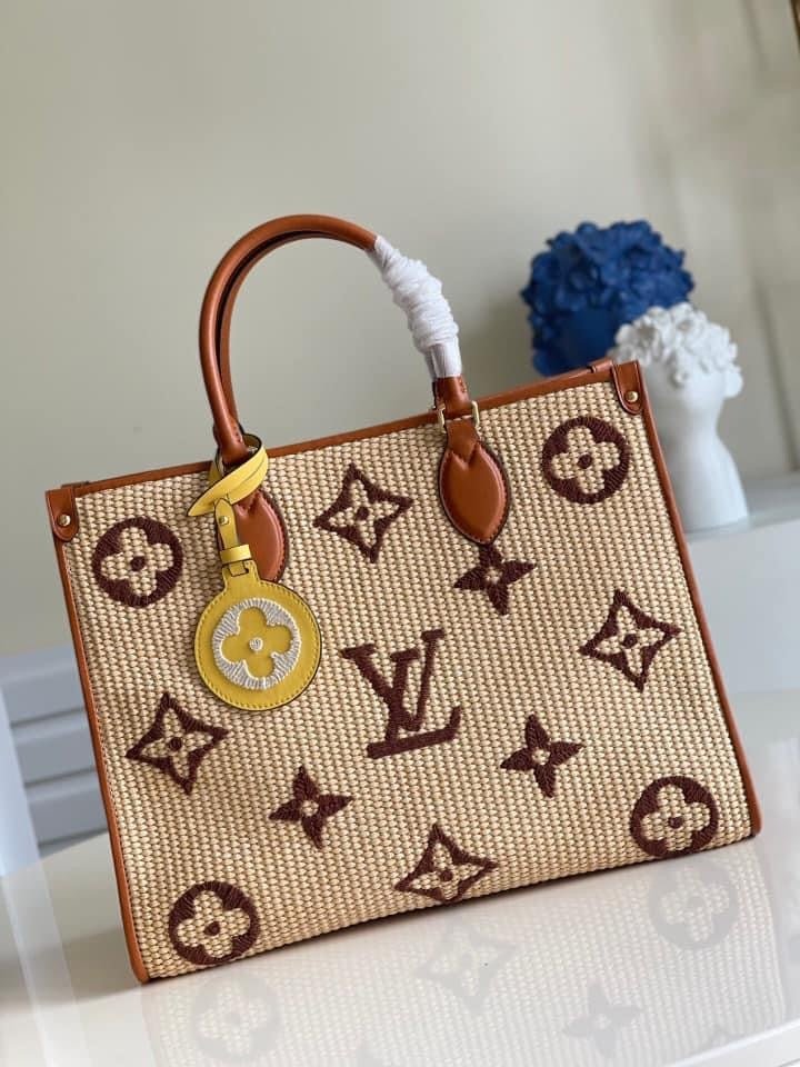 Louis Vuitton MM Bag | AlmaBagz