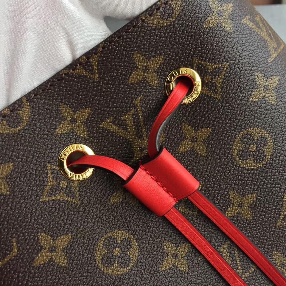 Louis Vuitton NeoNeo MM Bag | AlmaBagz