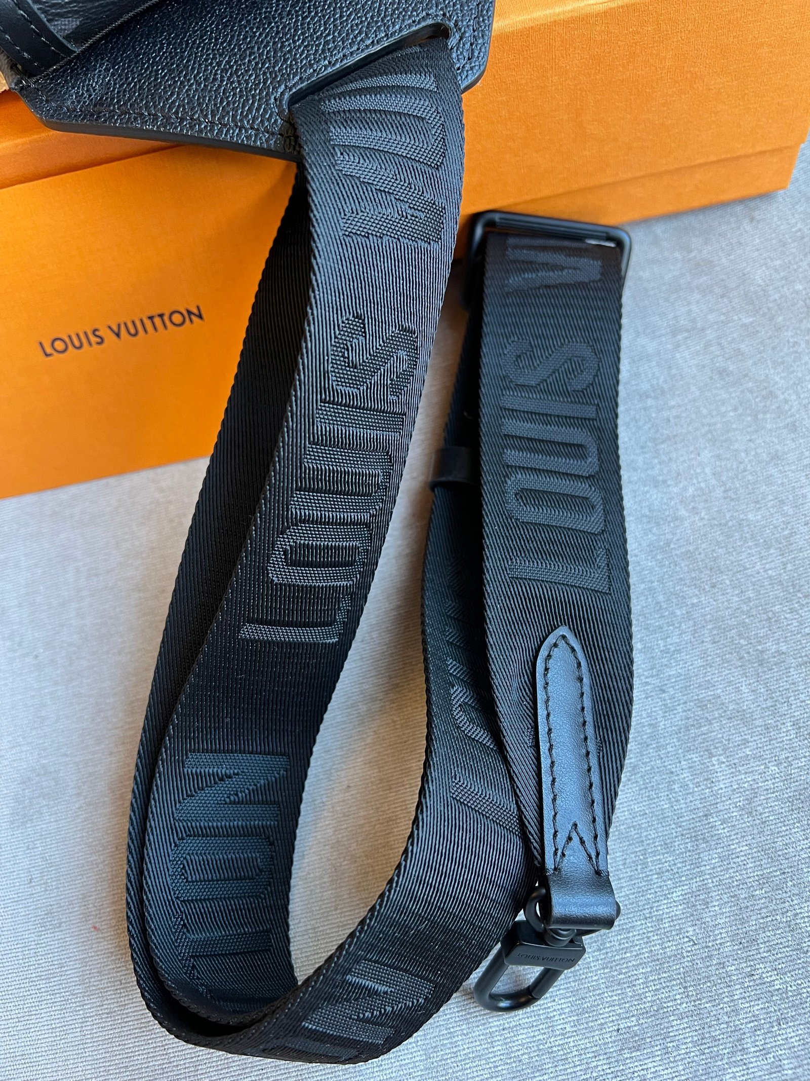 Louis Vuitton Saumur Sling Bag Monogram Eclipse (RRP £1510) | AlmaBagz - Image 27