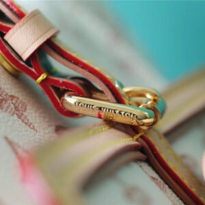 Louis Vuitton  MM Bag | AlmaBagz