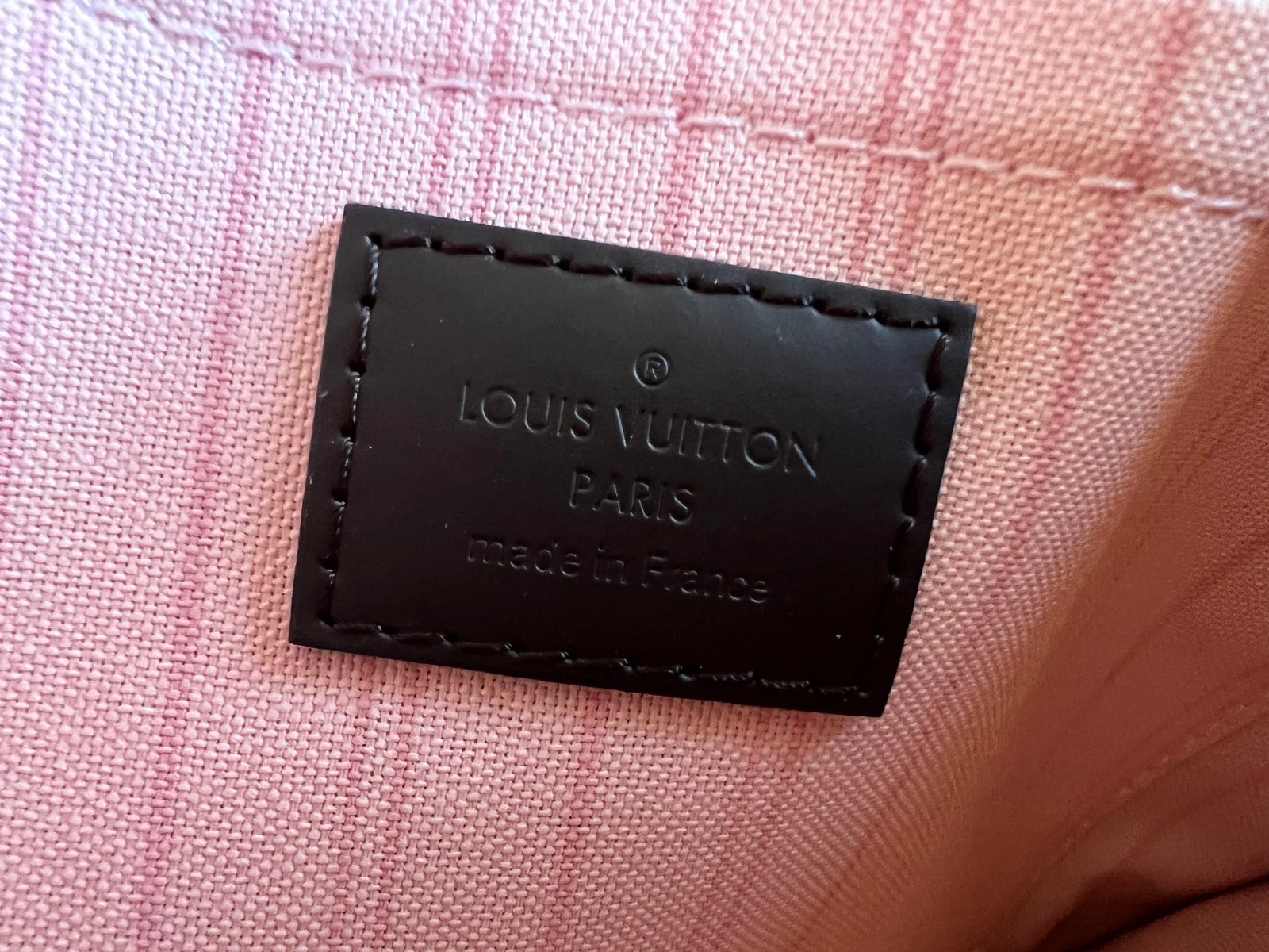 Louis Vuitton Pouch (from Neverfull MM) in Damier Ebene | AlmaBagz - Image 15