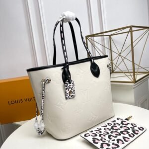 Louis Vuitton Neverfull MM Bag | AlmaBagz