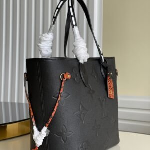Louis Vuitton Neverfull MM Bag | AlmaBagz