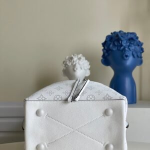 Louis Vuitton Muria Bucket Bag | AlmaBagz