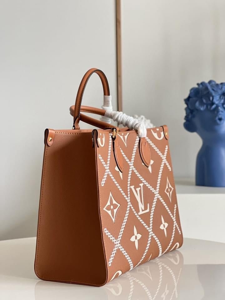 Louis Vuitton MM Bag | AlmaBagz