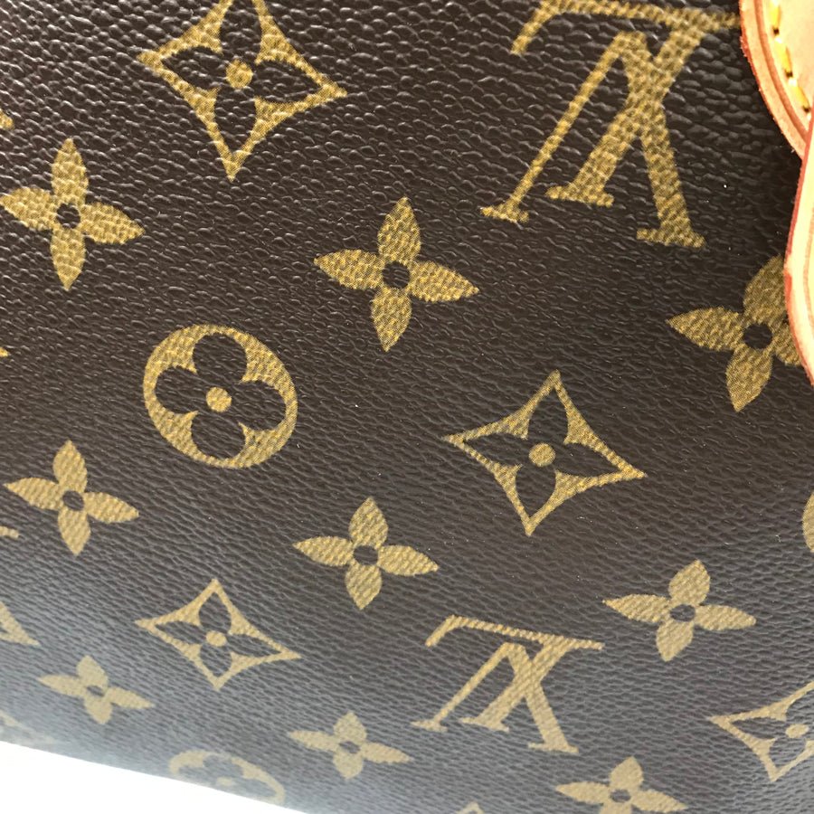 LOUIS VUITTON Shoulder Bag | AlmaBagz - Image 7