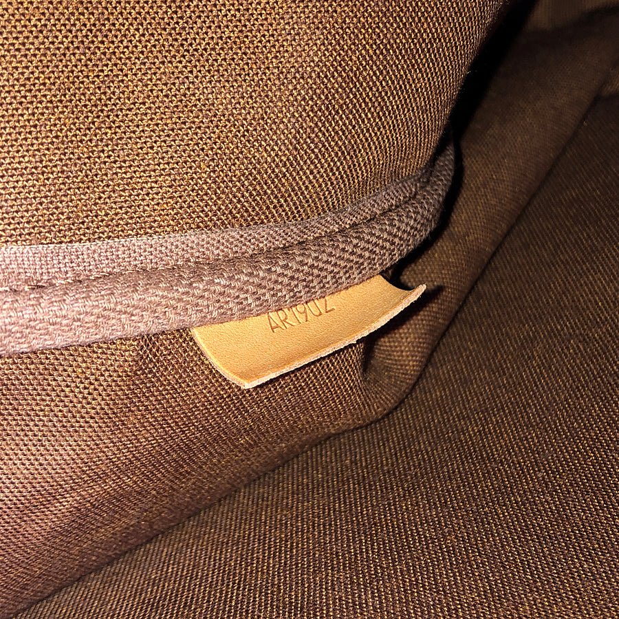 LOUIS VUITTON Shoulder Bag | AlmaBagz - Image 17