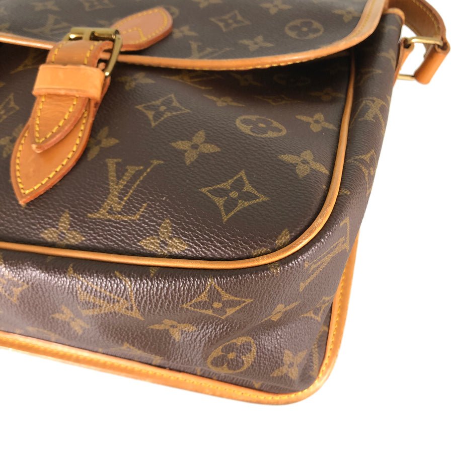 LOUIS VUITTON Shoulder Bag | AlmaBagz - Image 5
