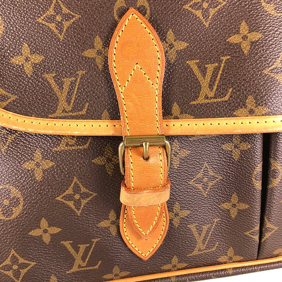LOUIS VUITTON Shoulder Bag | AlmaBagz - Image 7