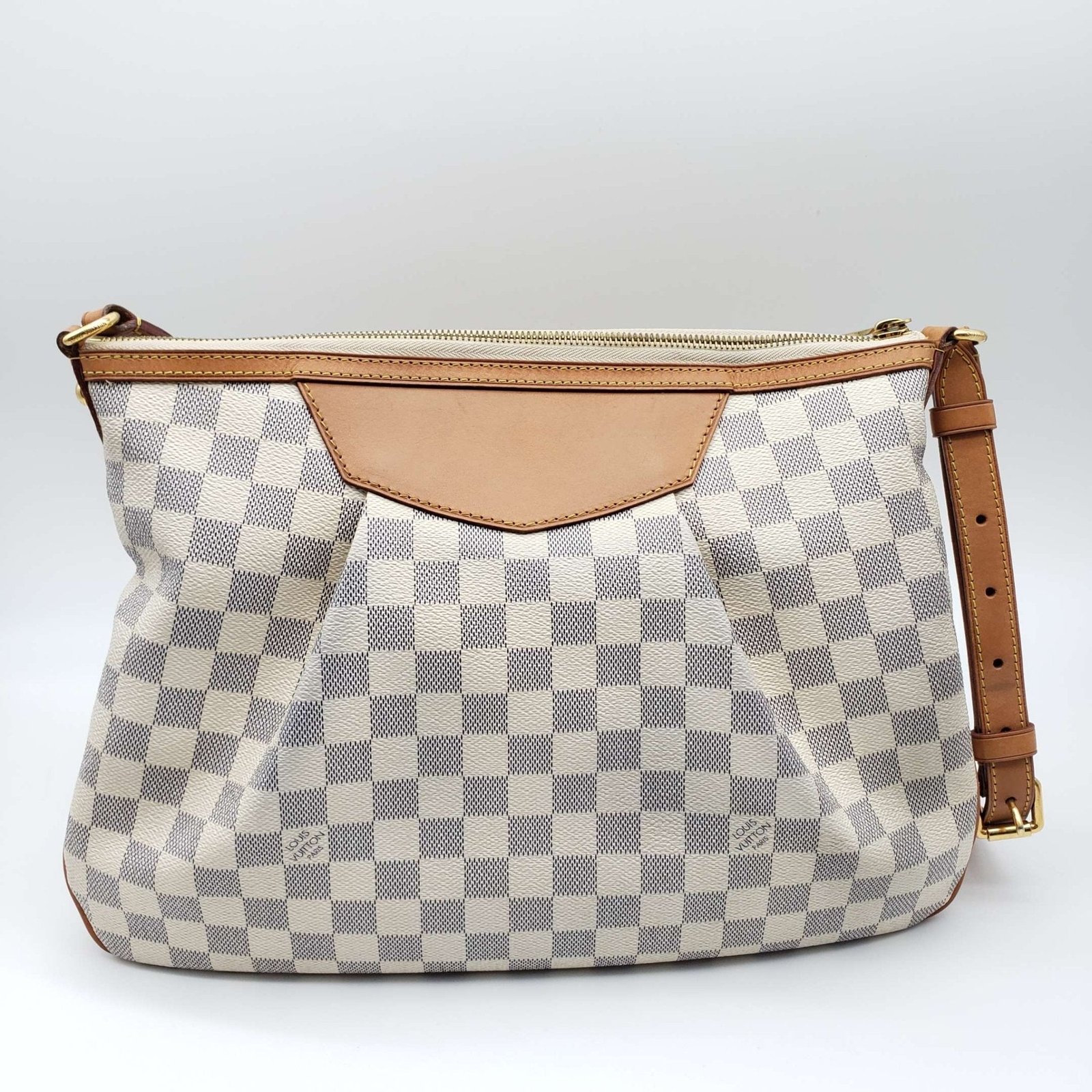 Louis Vuitton Siracusa MM Shoulder Bag | AlmaBagz