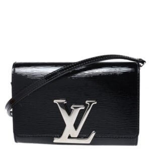 LOUIS VUITTON Louise PM Epi Patent Clutch | AlmaBagz