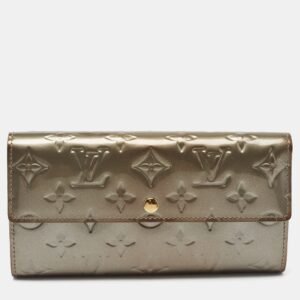 Louis Vuitton Gris Art Deco Monogram Vernis Sarah Wallet | AlmaBagz