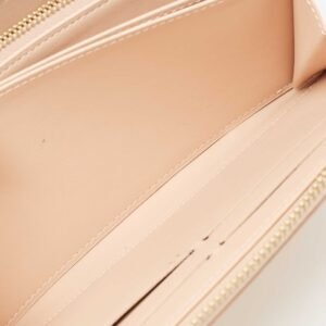 LOUIS VUITTON Noisette Monogram Vernis Zippy Wallet | AlmaBagz