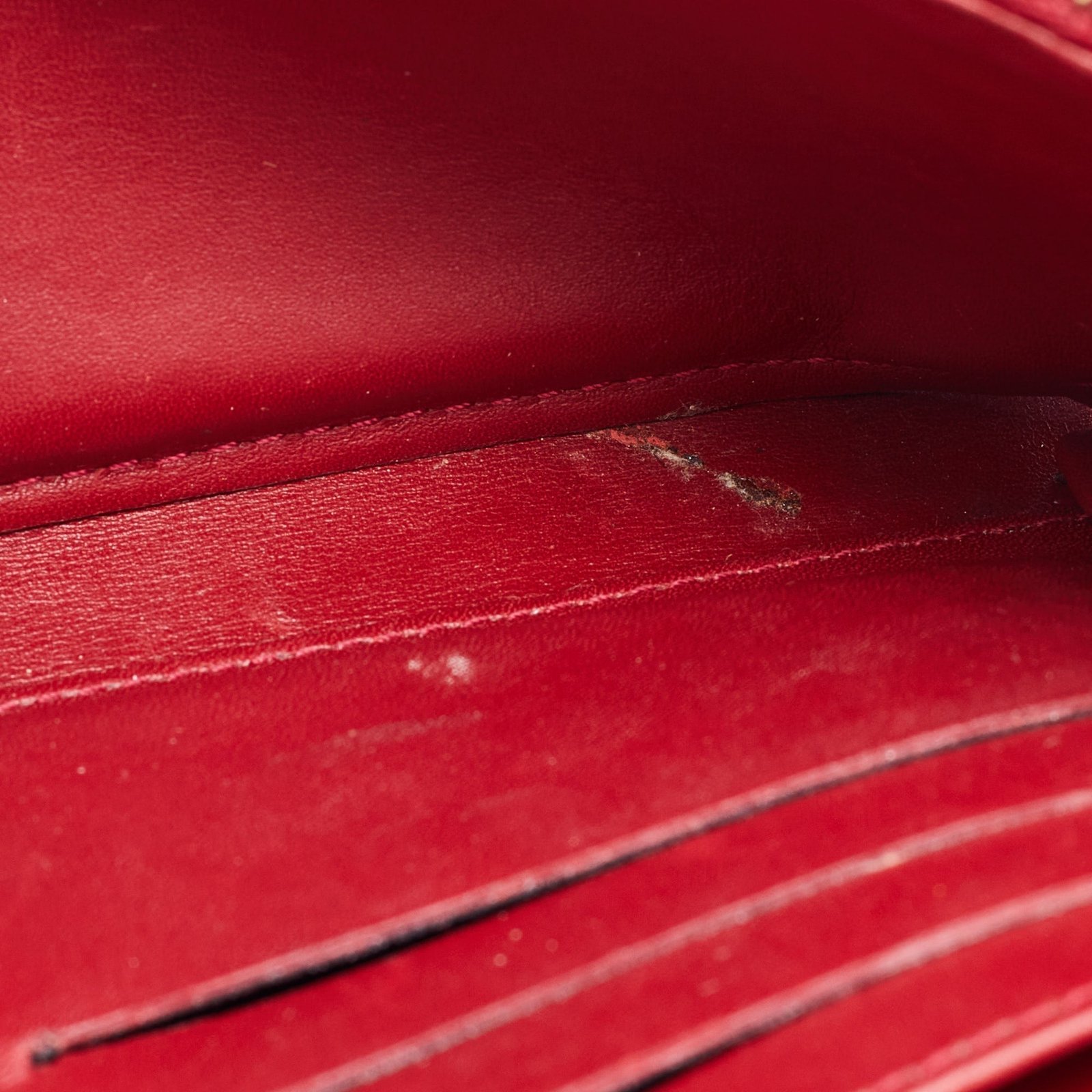 LOUIS VUITTON Pomme D'amour Monogram Vernis Sarah Wallet | AlmaBagz - Image 2